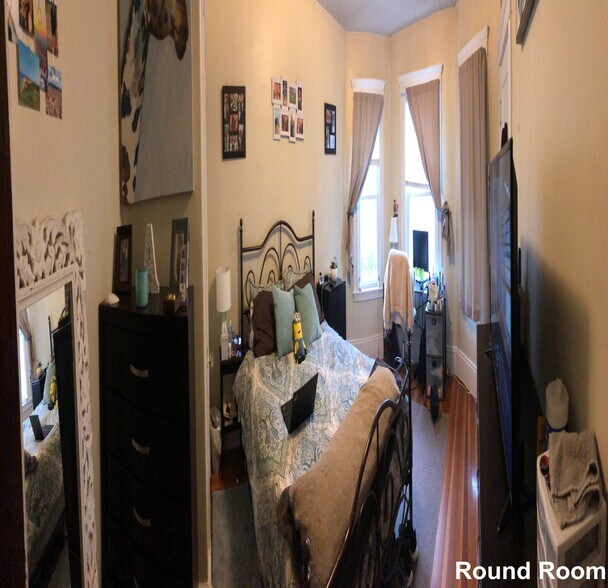 Building Photo - 54 Tremont St