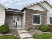 Building Photo - Very Nice 2 Bedroom 2 Bathroom Condo 55 Pl...