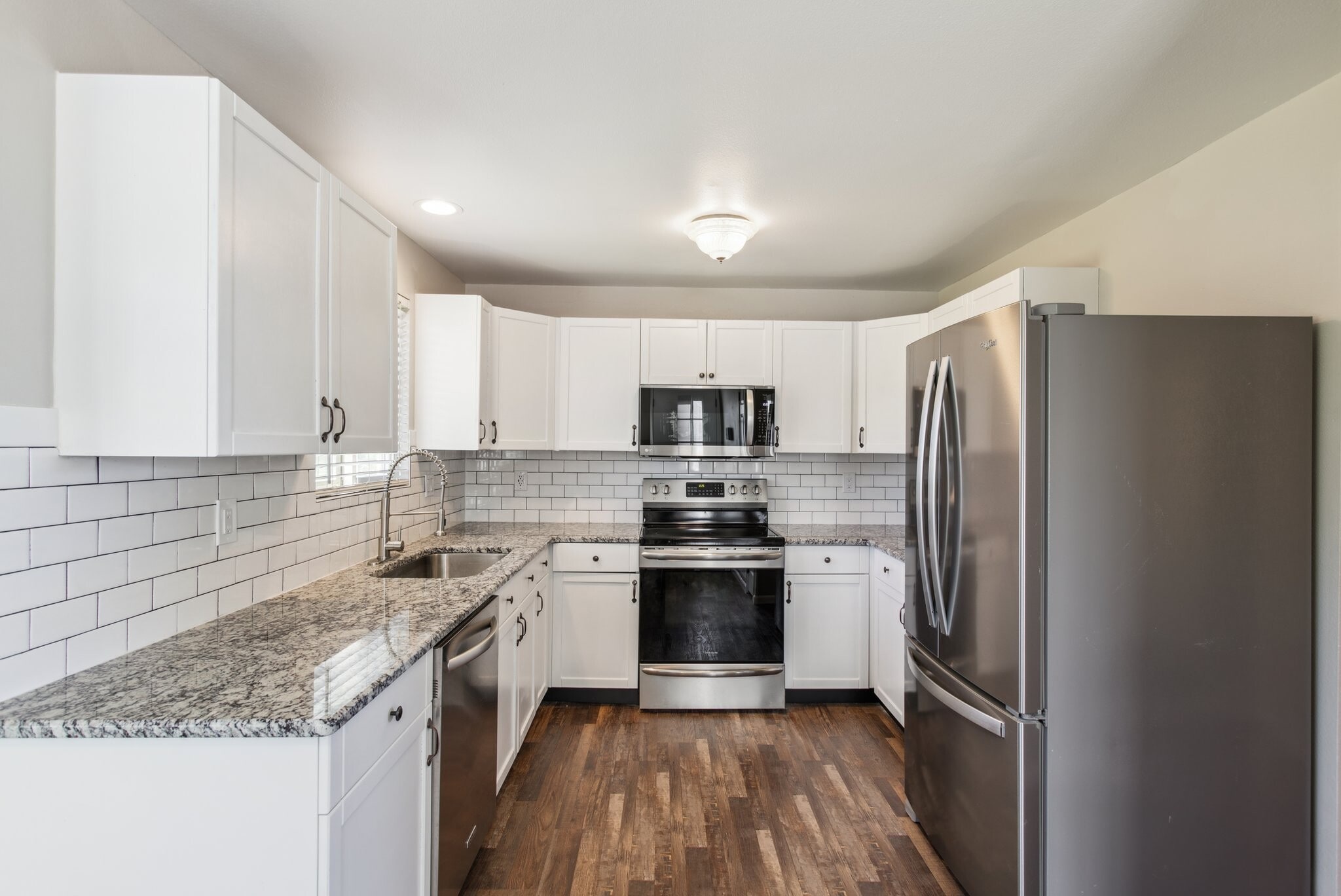 Building Photo - 6450 Stonehedge Dr