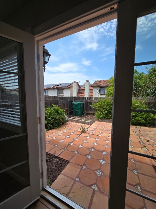 Building Photo - Light-Filled End Unit Condo, 2BD/2.5BA wit...