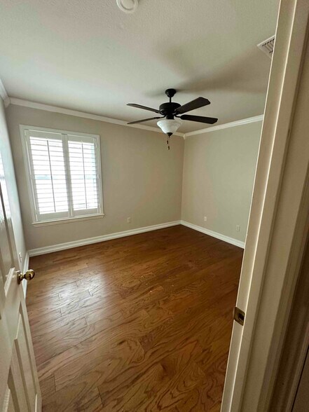 Building Photo - 1630 Cedar Elm Dr
