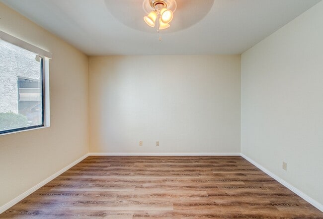 Building Photo - Status: Accepting Applications