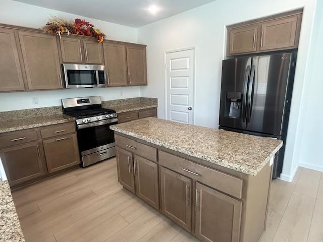 Building Photo - 882 Tierra Dr