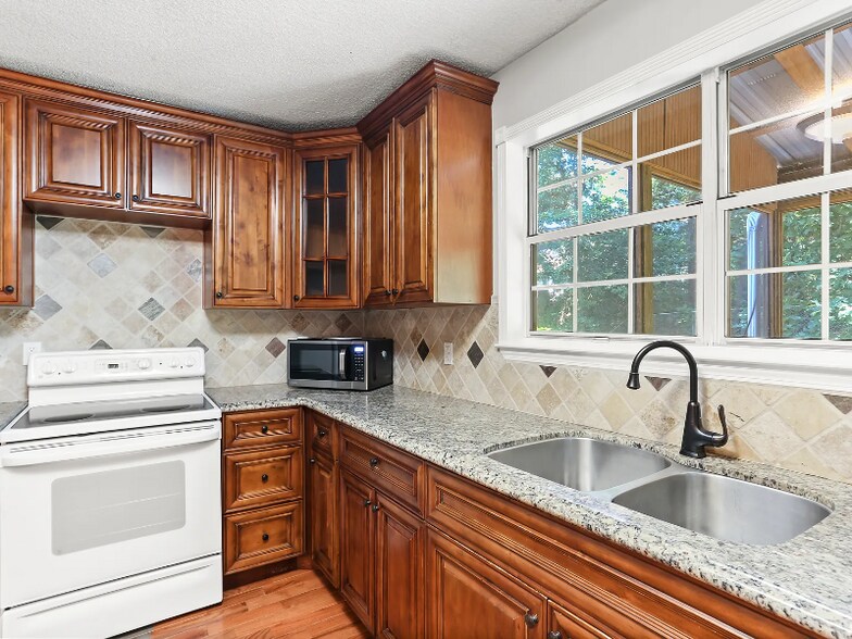 Building Photo - 5152 Afton Way