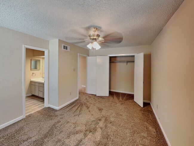 Building Photo - READY NOW! COME CHECK IT OUT!
