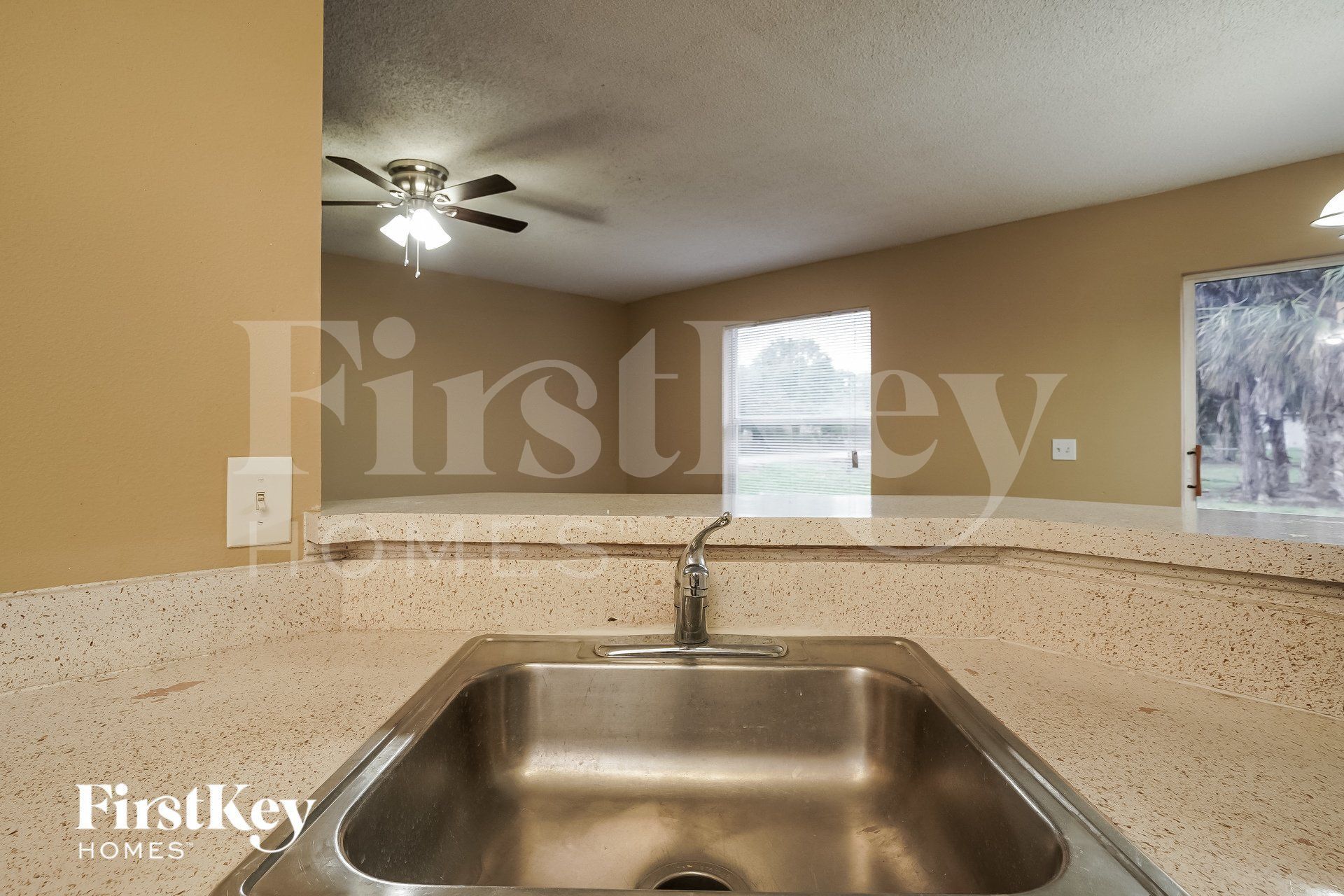 Building Photo - 490 Clay St