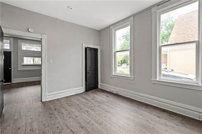 Building Photo - 406 Boggs Ave