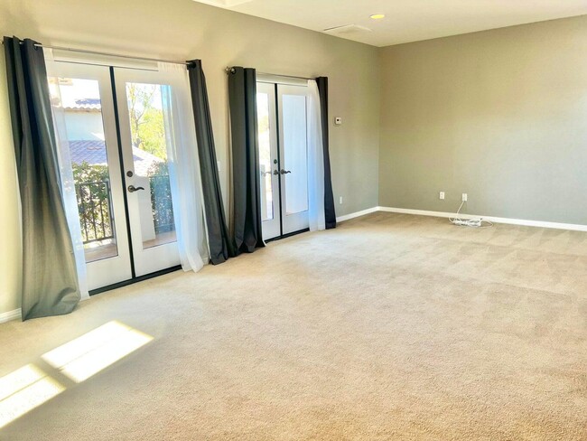 Building Photo - 80689 Via Glorieta