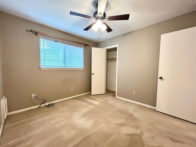 Building Photo - 2551 Coopers Post Ln