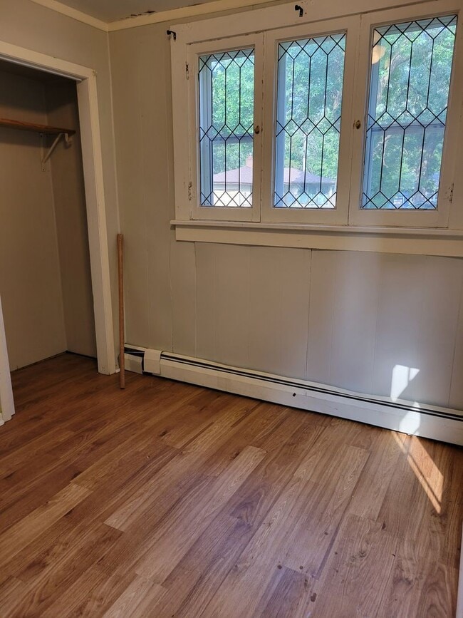 Building Photo - Single Family Home