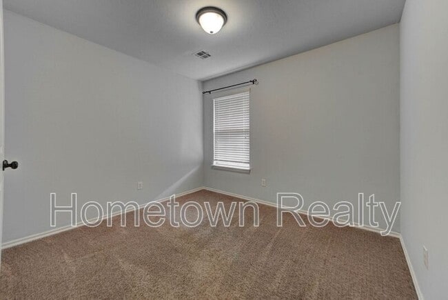 Building Photo - 1513 NW 125th St