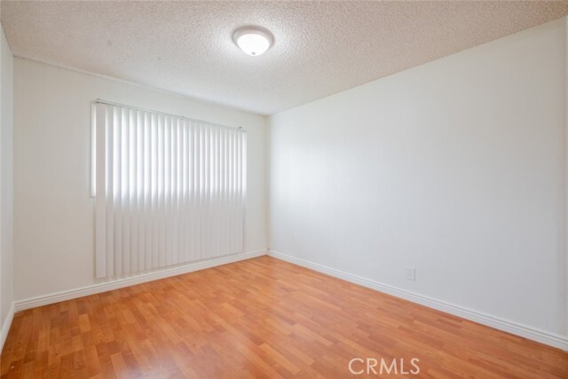 Building Photo - 6933 Fallbrook Ave
