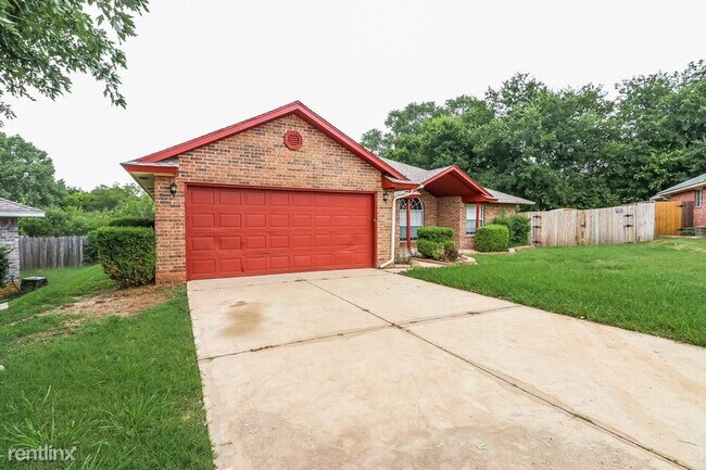 Building Photo - 3 br, 2 bath House - 2725 Tioga Circle