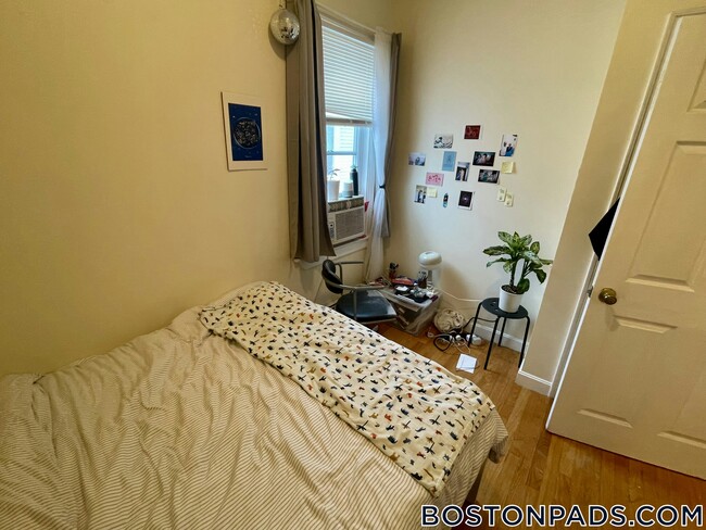 Building Photo - 40 Litchfield St