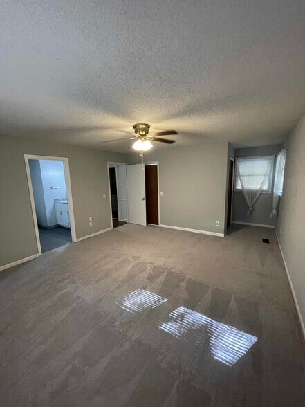 Building Photo - 2110 Bracey Cir