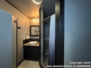 Building Photo - 3058 Westview Dr