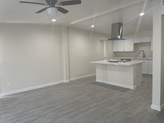 Building Photo - REUDUCED PRICE - Fully Remodeled in Arcadi...
