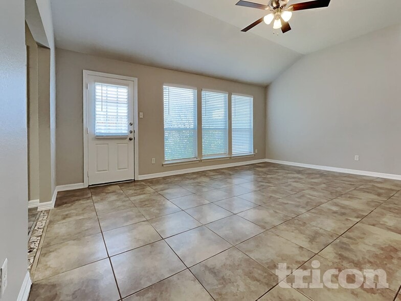 Building Photo - 24403 Wild Horses Ln