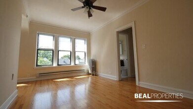 Building Photo - 0 bedroom in CHICAGO IL 60640