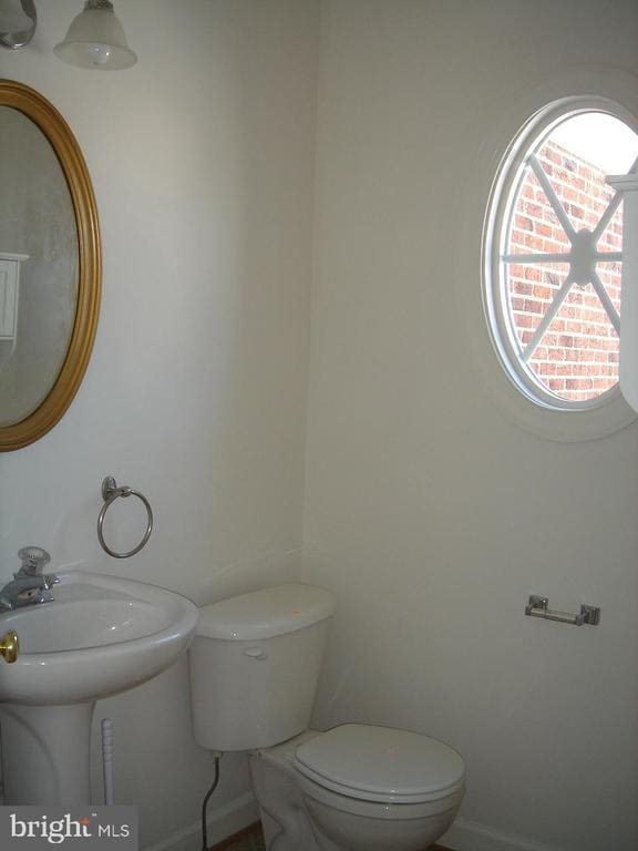 Building Photo - 11017 Baldwin Dr