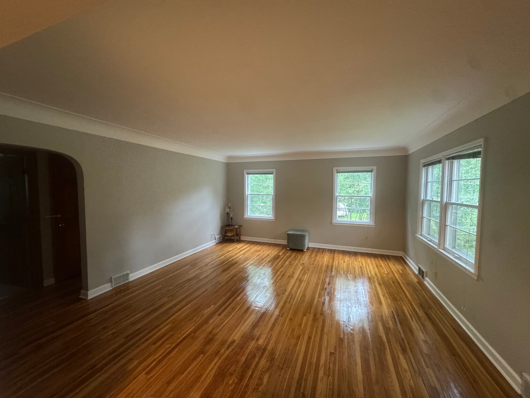 Building Photo - 4760 Dominick Dr