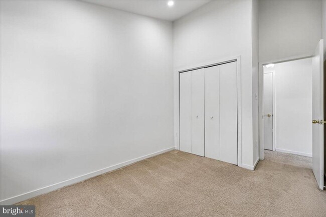 Building Photo - 9793 Hellingly Pl