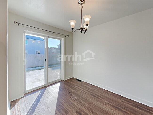 Building Photo - 11755 Altamont St