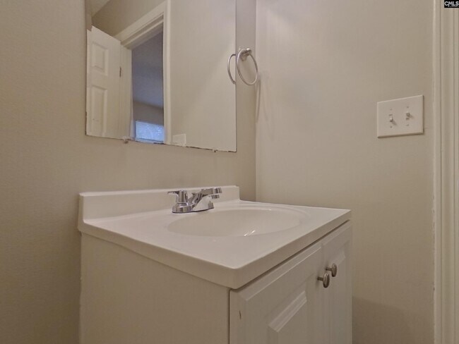 Building Photo - 109 Thornby Rd