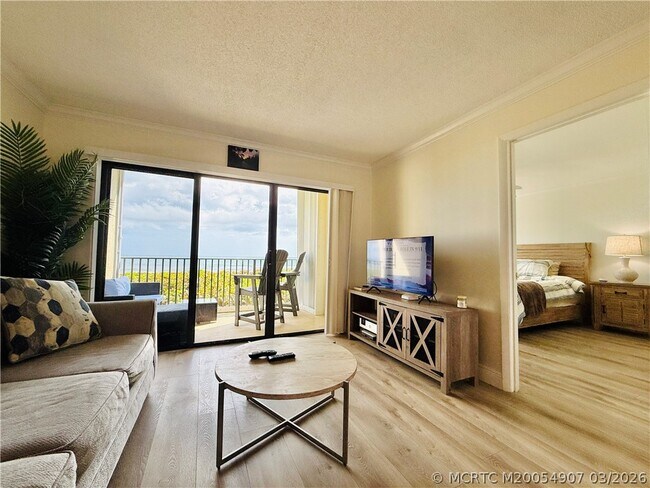Building Photo - 7410 S Ocean Dr