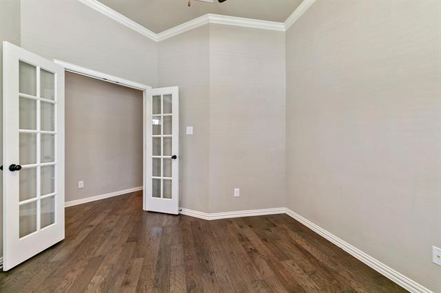 Building Photo - 7512 Guadalupe Way