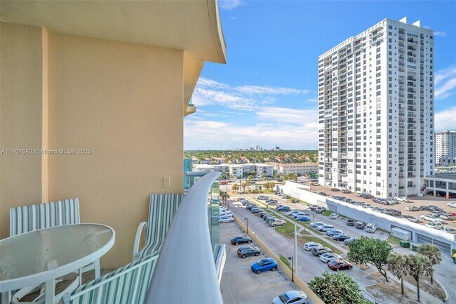Building Photo - 2501 S Ocean Dr
