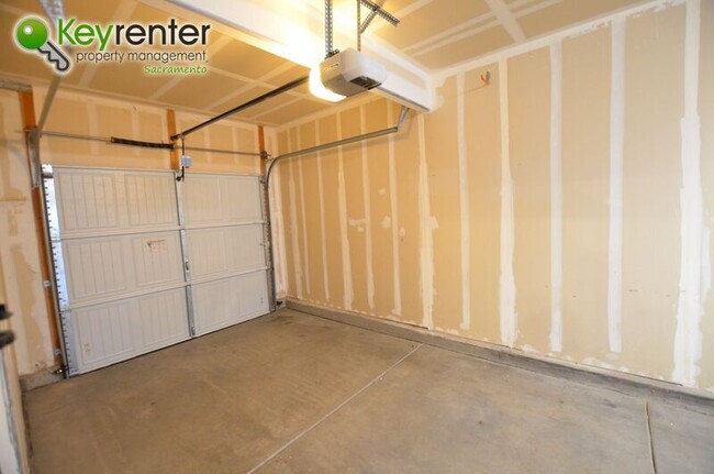 Building Photo - 3157 Lea Sterling Way