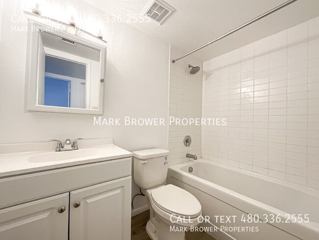 Building Photo - 4151 N 81st St