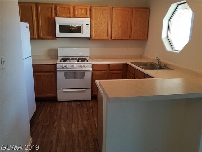 Building Photo - 5026 S Rainbow Blvd
