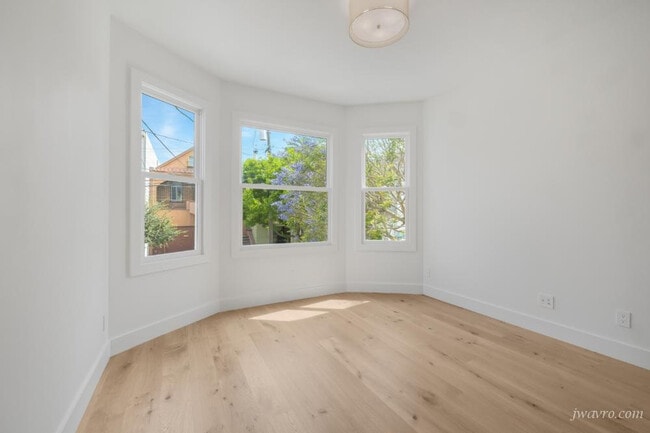 Building Photo - 80 28th St