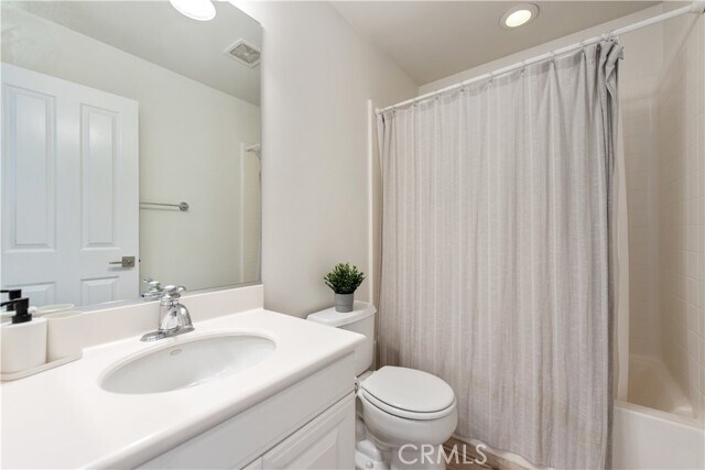 Building Photo - 94 Chantilly