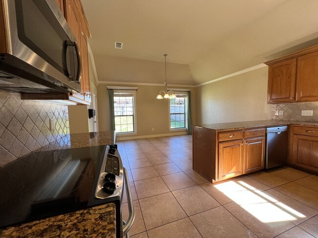 Building Photo - 3016 Pueblo Dr