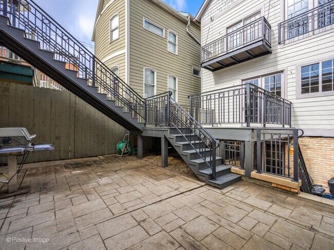 Building Photo - 1143 W Montana St