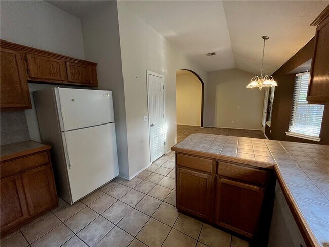 Building Photo - 2045 Rising Hill Dr