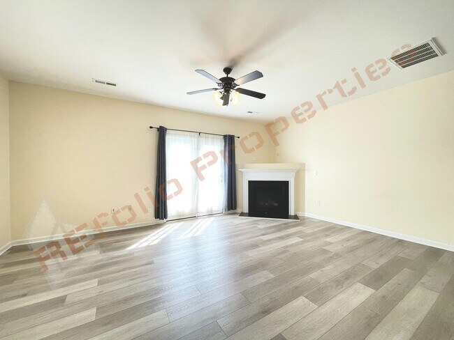 Building Photo - 1304 Cozart St