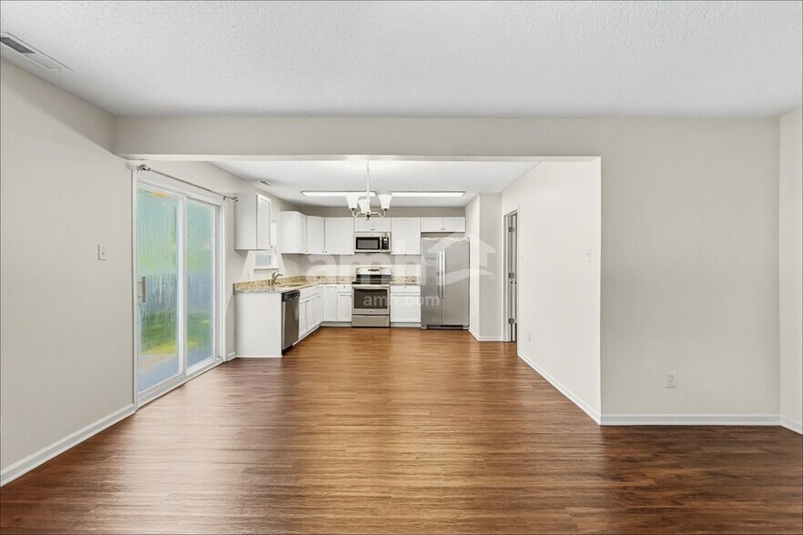 Building Photo - 9318 W Rising Sun Dr