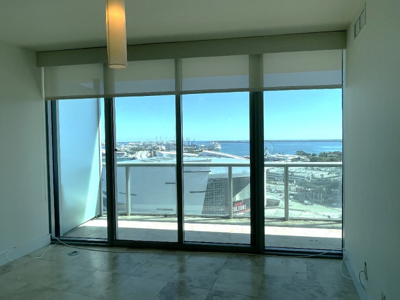 Building Photo - 888 Biscayne Blvd