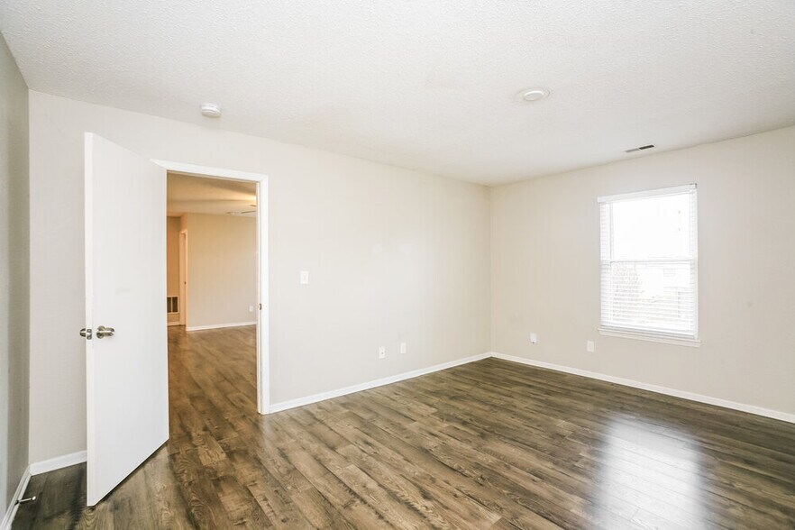 Building Photo - 7644 Windy Hill Way
