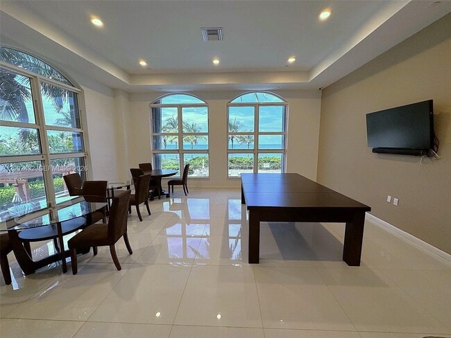 Building Photo - 2080 S Ocean Dr