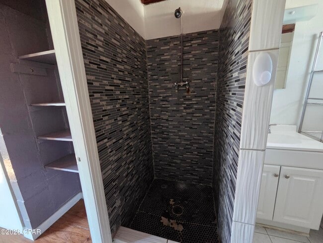 Building Photo - 209 W Toledo Pl