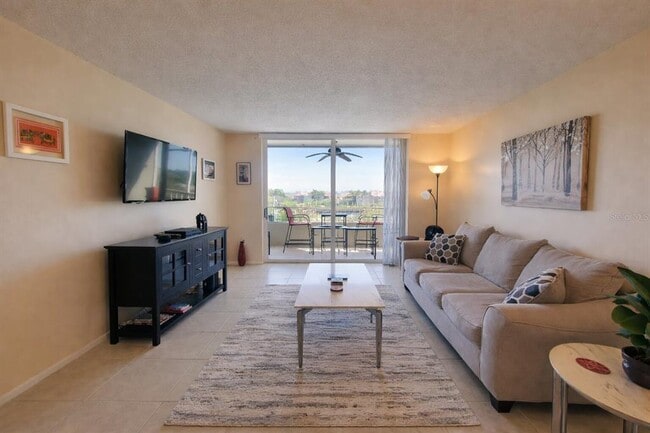 Building Photo - 2333 Feather Sound Dr