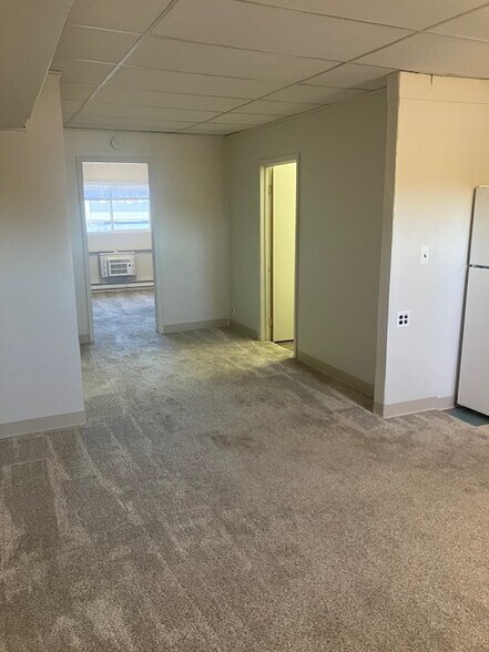 Living Space - 2422 State Rd