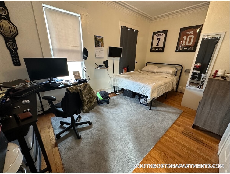 Building Photo - 53 W Seventh St