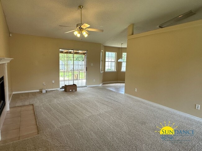 Building Photo - Charming 3-Bedroom Home in Hidden Estates Minutes from Navarre Beach!