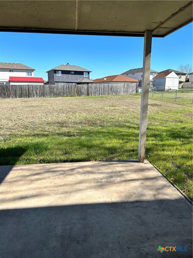 Building Photo - 2203 Tracey Ann Ln